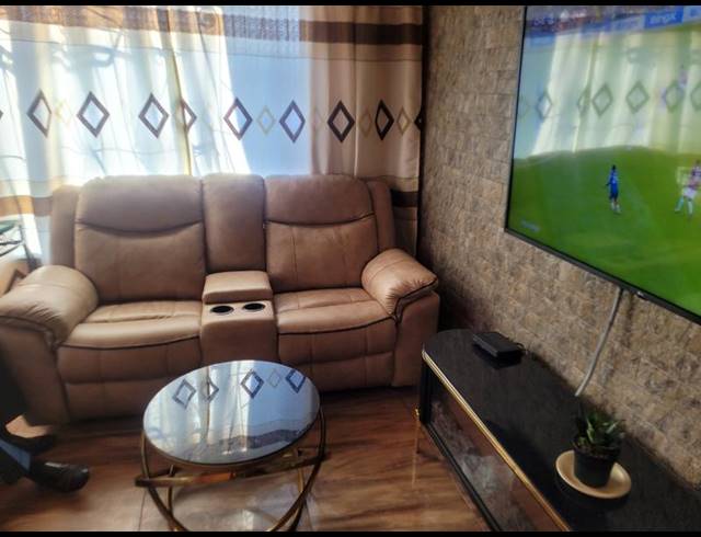 3 BEDROOM HOUSE FOR SALE IN ROCKLANDS